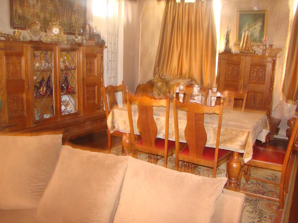 Guest House Temuri Batumi Ngoại thất bức ảnh