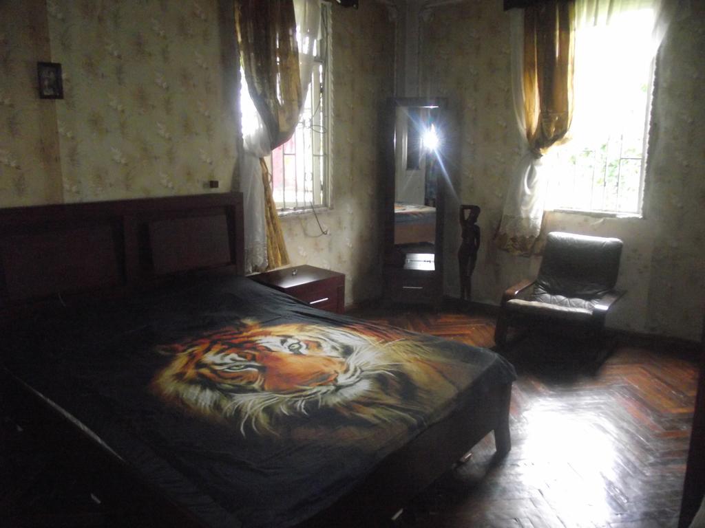 Guest House Temuri Batumi Ngoại thất bức ảnh