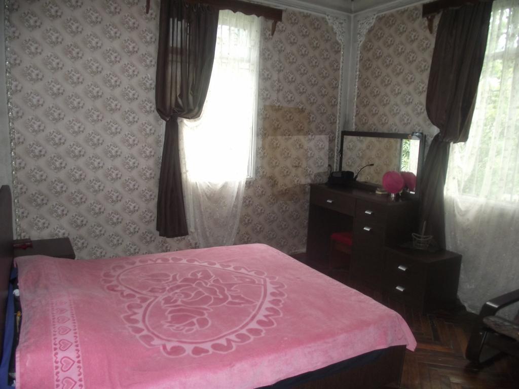 Guest House Temuri Batumi Ngoại thất bức ảnh